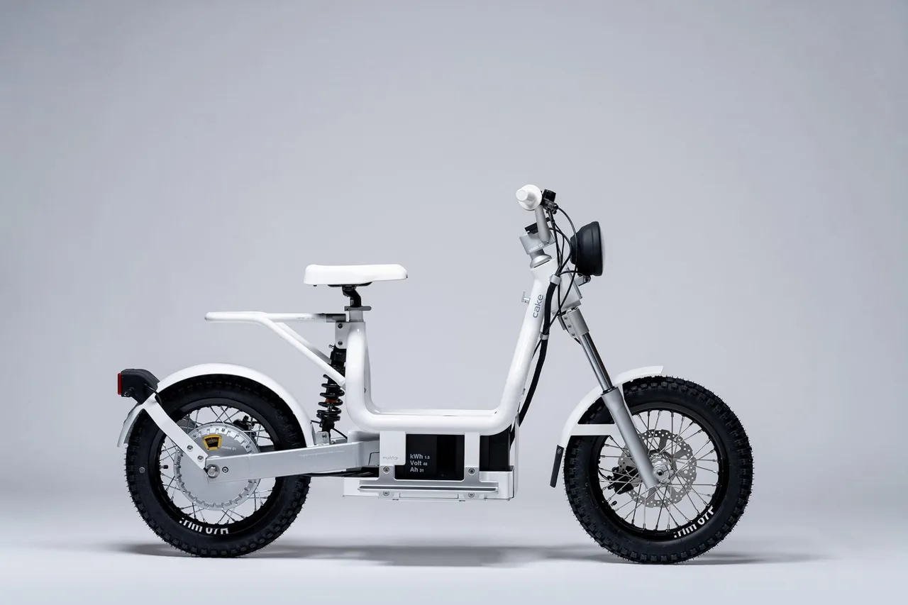 CAKE Makka range - Electric Moped 2024