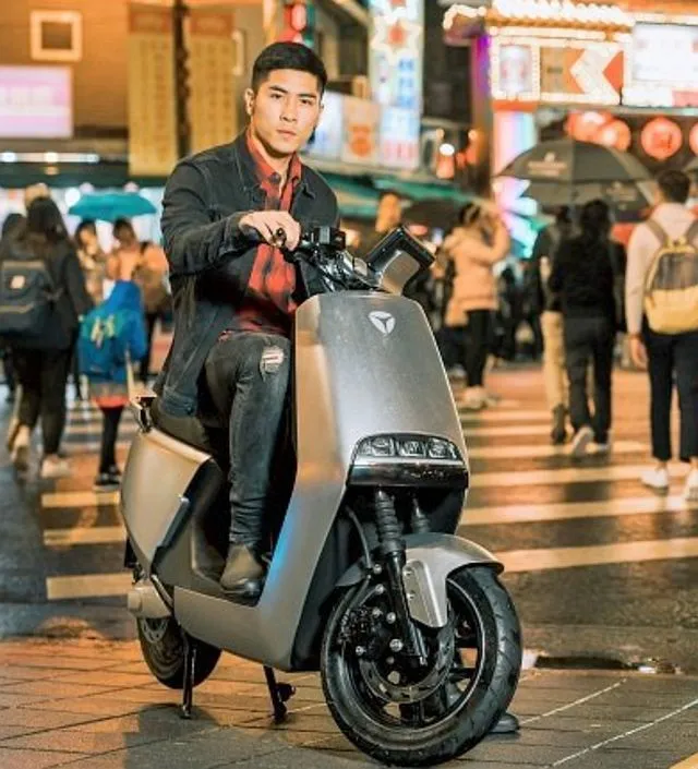 Yadea G5 - Electric 2024 Scooter
